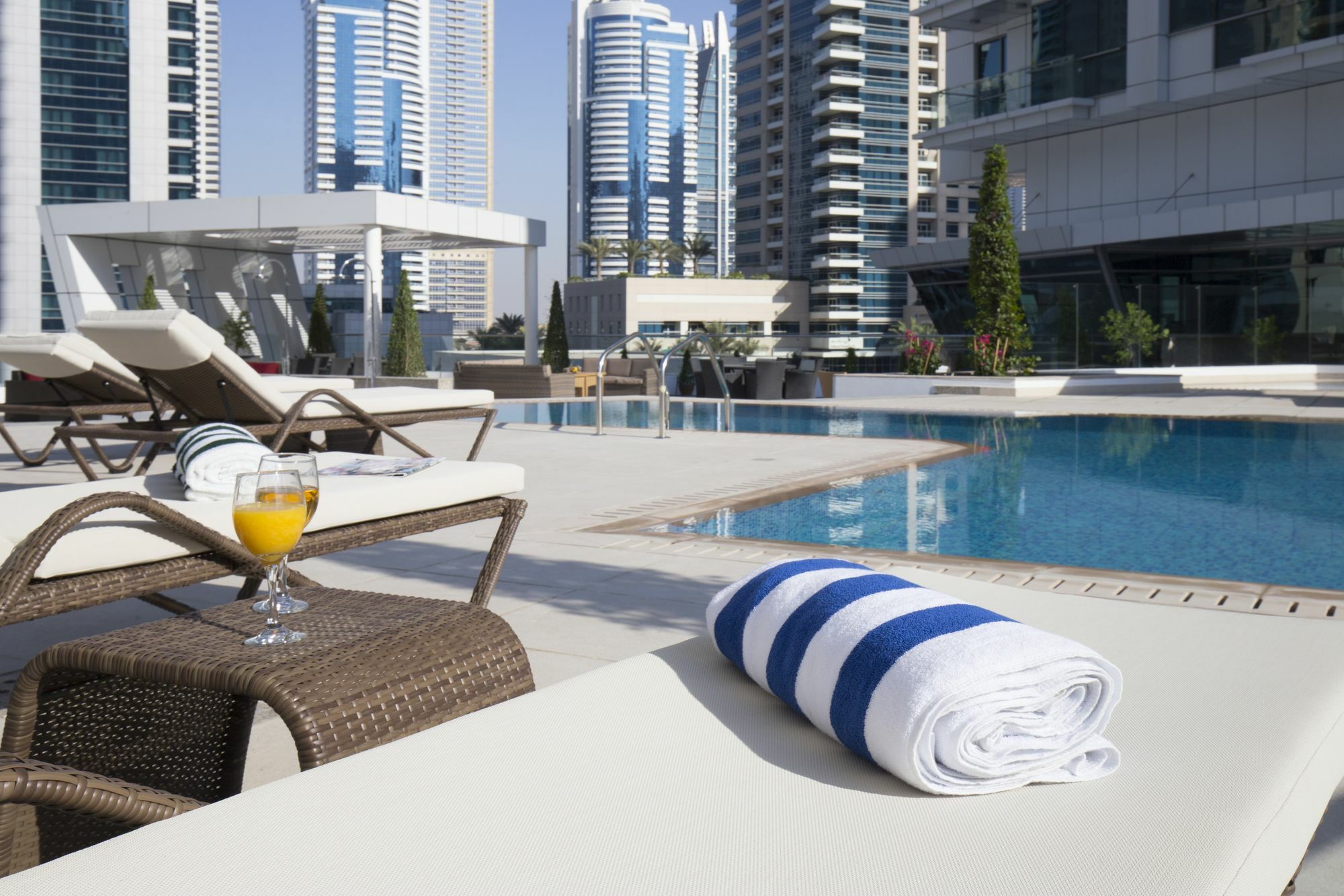 La Verda Suites And Villas Dubai Marina Extérieur photo